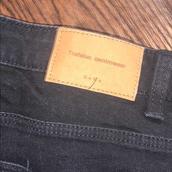 ZARA Black basic jean shorts size8, perfect fit! - Picture 4 of 4